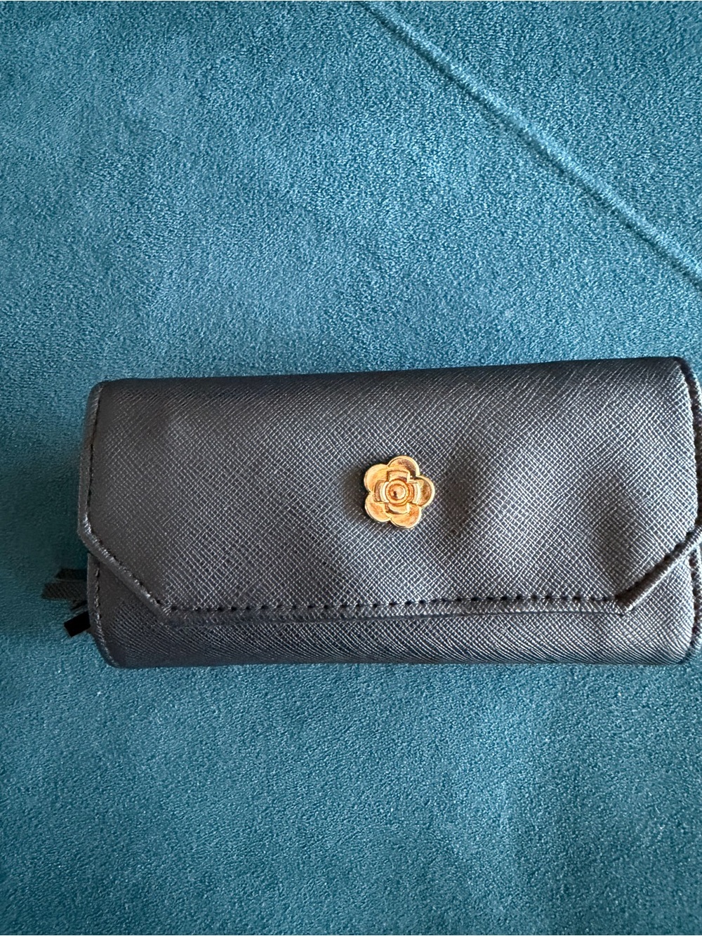 Travel jewelry pouch